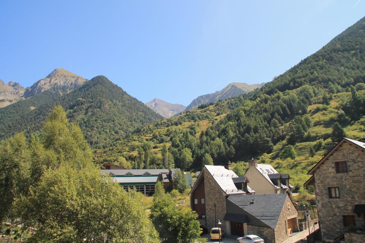 Sallent De Gallego - Formigal - Pirineos Sur Bagian luar foto